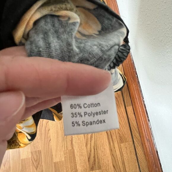 NWT Adorable Sunflower T-Shirt Dress - Picture 7 of 9